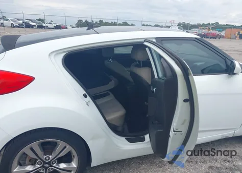 2013 Hyundai Veloster Base W/Gray from USA, damaged, VIN KMHTC6AD7DU122115